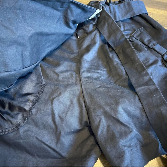 Deep or Shallow Black Skirt Skort Shorts Bow Tie Faux Button Whimsygoth Punk - Picture 11 of 13